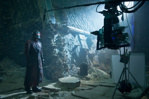 Official-Guardians-of-the-Galaxy-Set-Photo-Star-Lord-Temple