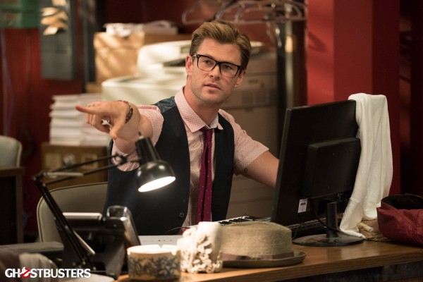 ghostbusters-cast-image-chris-hemsworth-kevin-600x400